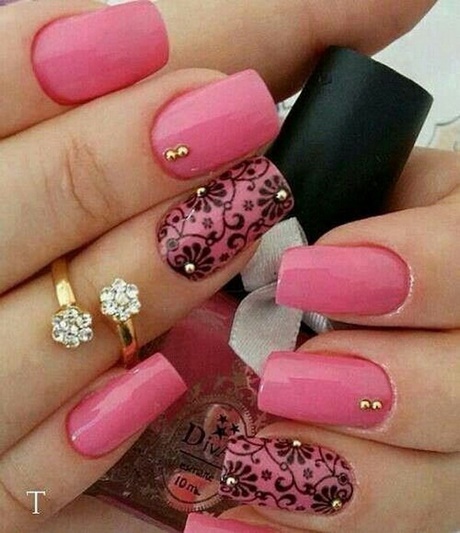 pink-black-nail-designs-30_5 Modele de unghii roz negru