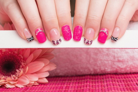 pink-color-nail-art-39_16 Arta unghiilor de culoare Roz