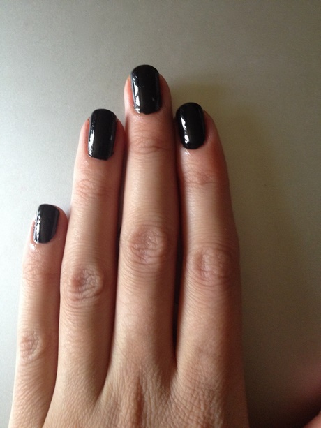 plain-black-nails-08_13 Unghii negre simple