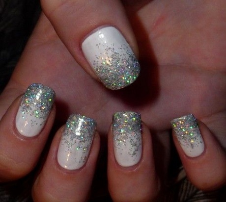 silver-and-white-nails-44_18 Argint și unghii albe