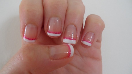 simple-french-manicure-designs-38_10 Modele simple de manichiură franceză