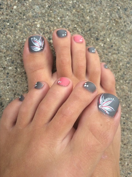 toenails-painted-designs-18 Unghiile de la picioare modele pictate