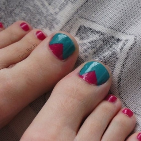 two-colored-toe-nail-designs-76_18 Două modele de unghii colorate