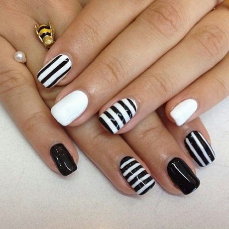 white-and-black-acrylic-nails-86_2 Unghii acrilice albe și negre