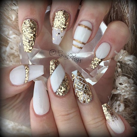 white-and-gold-nails-71_6 Unghii albe și aurii