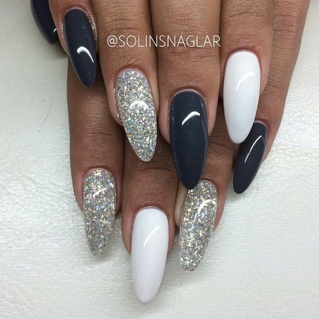 white-black-and-silver-nail-designs-67_10 Modele de unghii alb-negru și argintiu