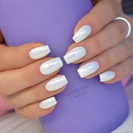 white-sparkly-french-manicure-36_20 Manichiura franceză albă strălucitoare