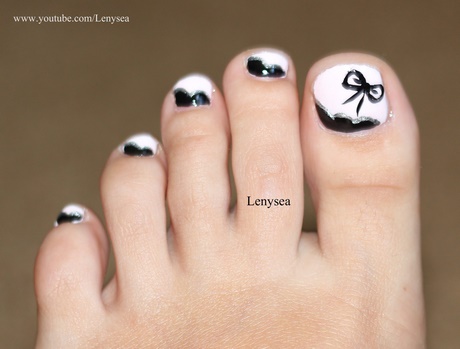 white-toe-nail-art-84_13 Alb deget de la picior nail art