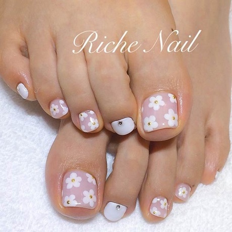 white-toe-nail-designs-22_20 Alb deget de la picior modele de unghii