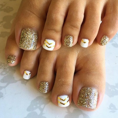 white-toe-nail-designs-22_4 Alb deget de la picior modele de unghii