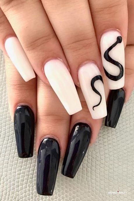 acrylic-nail-designs-black-and-white-73_19 Modele de unghii acrilice alb-negru