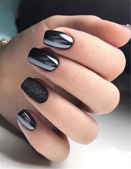 black-and-chrome-nail-designs-10_18 Modele de unghii negre și cromate
