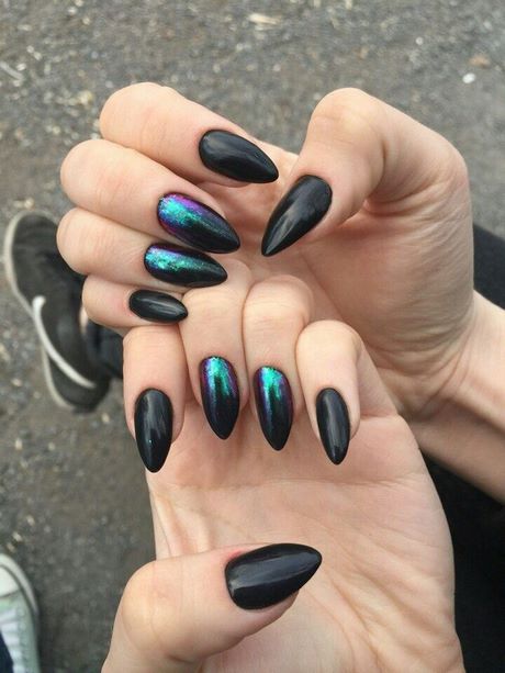 black-and-chrome-nail-designs-10_9 Modele de unghii negre și cromate