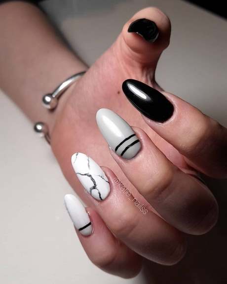 black-and-white-marble-nail-design-59_13 Design de unghii din marmură alb-negru