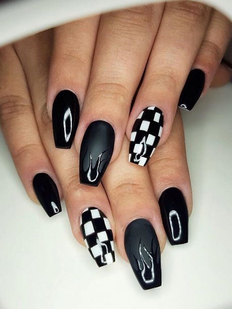 black-coffin-nails-with-design-35_11 Cuie de sicriu negru cu design
