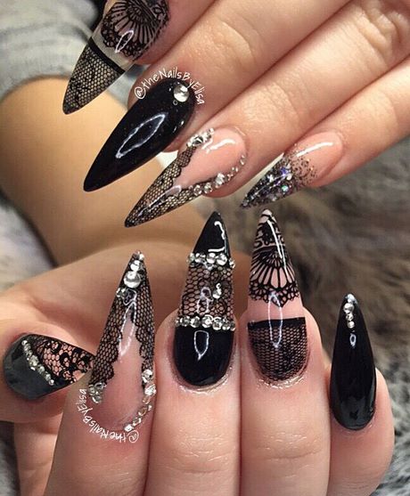 black-lace-nail-designs-30_14 Modele de unghii din dantelă neagră
