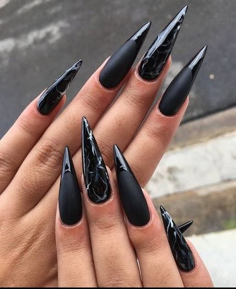 black-matte-nails-stiletto-68_13 Negru mat unghii stilet