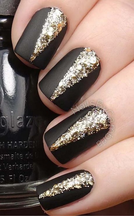 black-nails-with-glitter-accent-nail-46_4 Unghii negre cu unghii accent sclipici