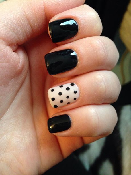 black-nails-with-polka-dots-64_13 Unghii negre cu buline
