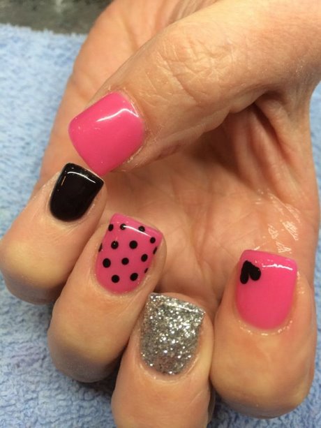 black-nails-with-polka-dots-64_3 Unghii negre cu buline