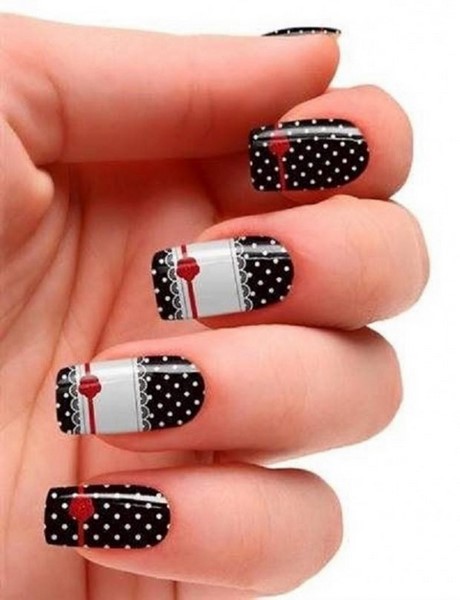 black-nails-with-white-polka-dots-91_16 Unghii negre cu buline albe