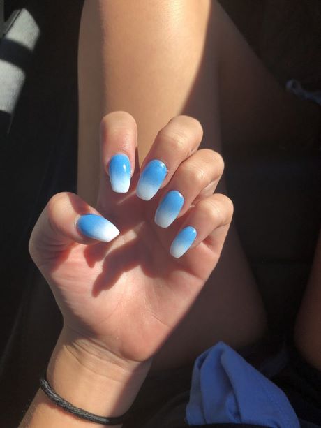 blue-ombre-stiletto-nails-13_15 Unghii stiletto ombre albastre