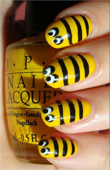 bumble-bee-nail-art-design-79_11 Bumble Bee nail art design