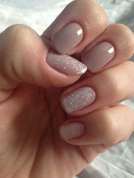 easy-accent-nail-ideas-80_10 Idei de unghii cu accent ușor