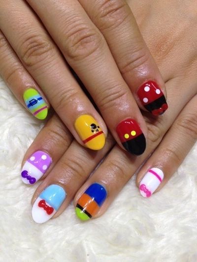 easy-disney-nail-ideas-28_7 Idei ușoare de unghii disney