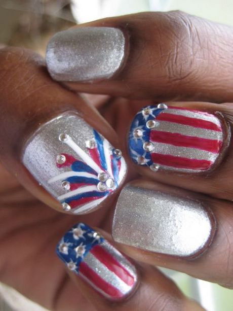 fourth-of-july-fingernail-designs-18_13 A patra din iulie modele de unghii