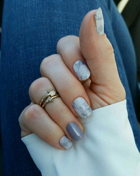 gray-and-white-marble-nails-58_9 Unghii de marmură gri și alb