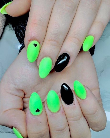 green-black-nail-art-82_16 Arta de unghii negru verde
