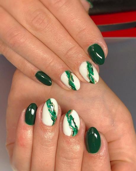 green-white-nail-art-43_15 Arta de unghii alb verde
