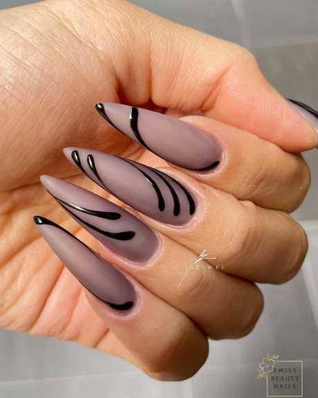 long-pointy-nails-designs-89_8 Modele de unghii lungi ascuțite
