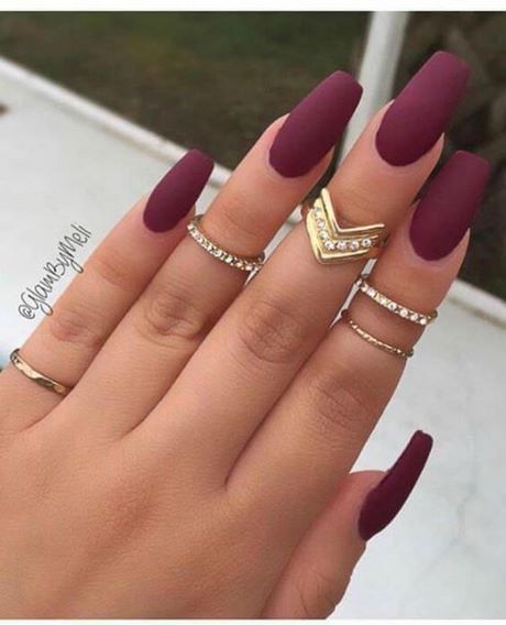 maroon-acrylic-nails-matte-18_17 Unghii acrilice maro matte