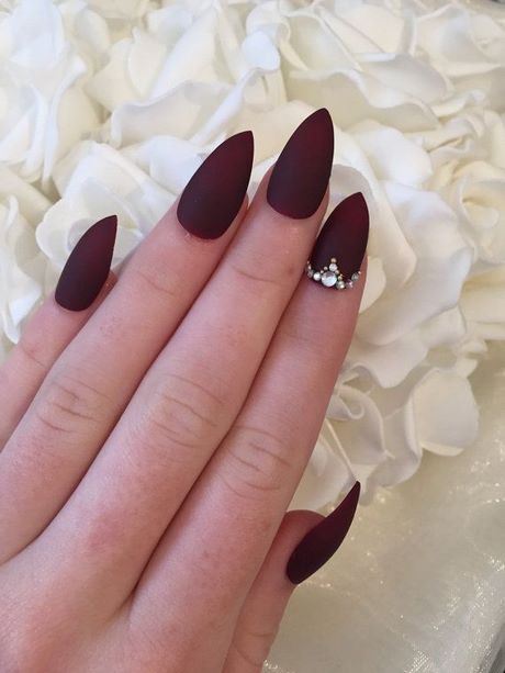 matte-maroon-nail-designs-59_16 Modele de unghii maro mat