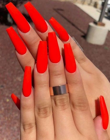 matte-red-acrylic-nails-coffin-22_2 Mată roșu cuie acrilice sicriu