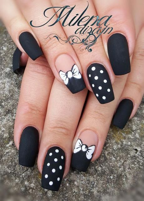 mickey-mouse-design-on-nails-25_2 Mickey mouse design pe unghii