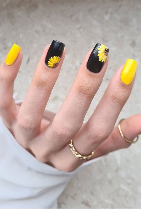 nail-art-designs-sunflowers-43_11 Nail art modele floarea-soarelui
