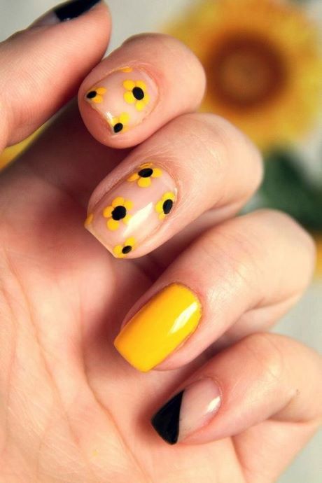 nail-art-designs-sunflowers-43_7 Nail art modele floarea-soarelui