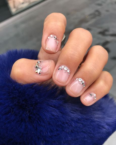 nail-designs-for-short-nails-with-diamonds-90_13 Modele de unghii pentru unghii scurte cu diamante