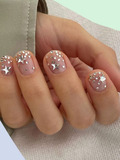 nail-designs-for-short-nails-with-diamonds-90_6 Modele de unghii pentru unghii scurte cu diamante