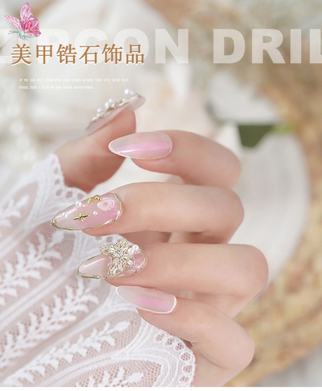 nail-designs-with-bows-and-diamonds-97_18 Modele de unghii cu arcuri și diamante