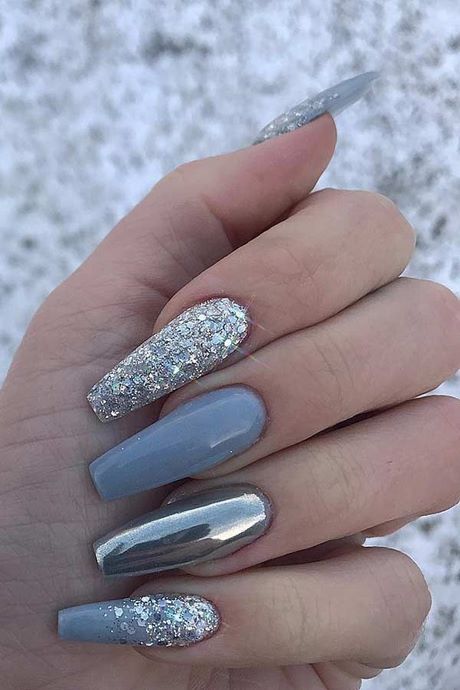 nail-designs-with-silver-glitter-34_14 Modele de unghii cu sclipici de argint
