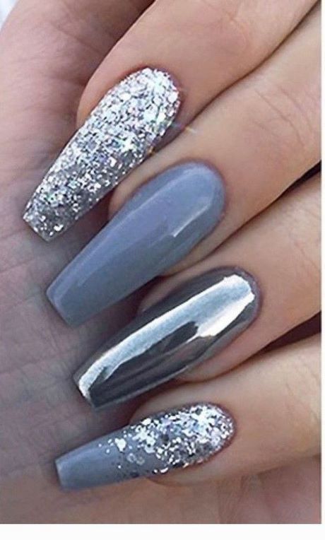 nail-designs-with-silver-glitter-34_15 Modele de unghii cu sclipici de argint