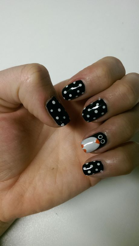 penguin-nail-art-designs-91_8 Penguin nail Art designs