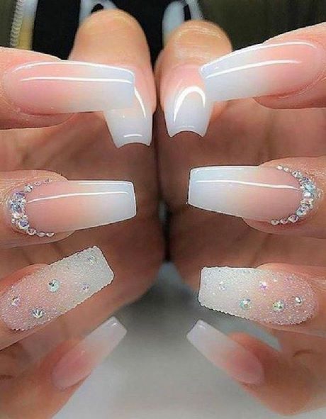 pink-and-white-ombre-nails-with-rhinestones-49_10 Roz și unghii ombre albe cu pietre