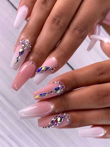 pink-and-white-ombre-nails-with-rhinestones-49_12 Roz și unghii ombre albe cu pietre