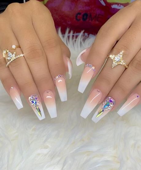 pink-and-white-ombre-nails-with-rhinestones-49_16 Roz și unghii ombre albe cu pietre
