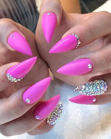 pink-bling-nail-designs-02_7 Modele de unghii roz bling